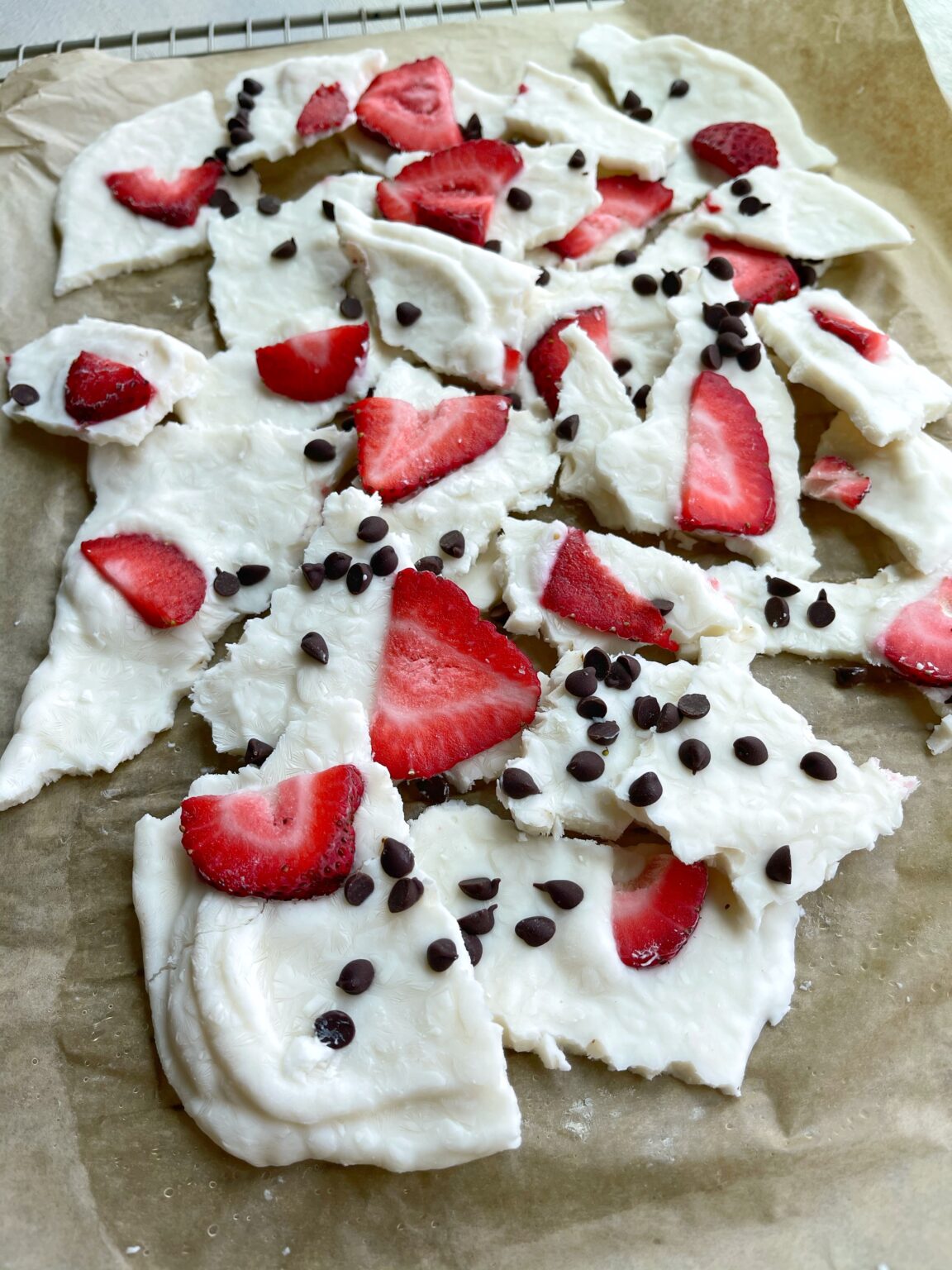 Frozen Yogurt Bark
