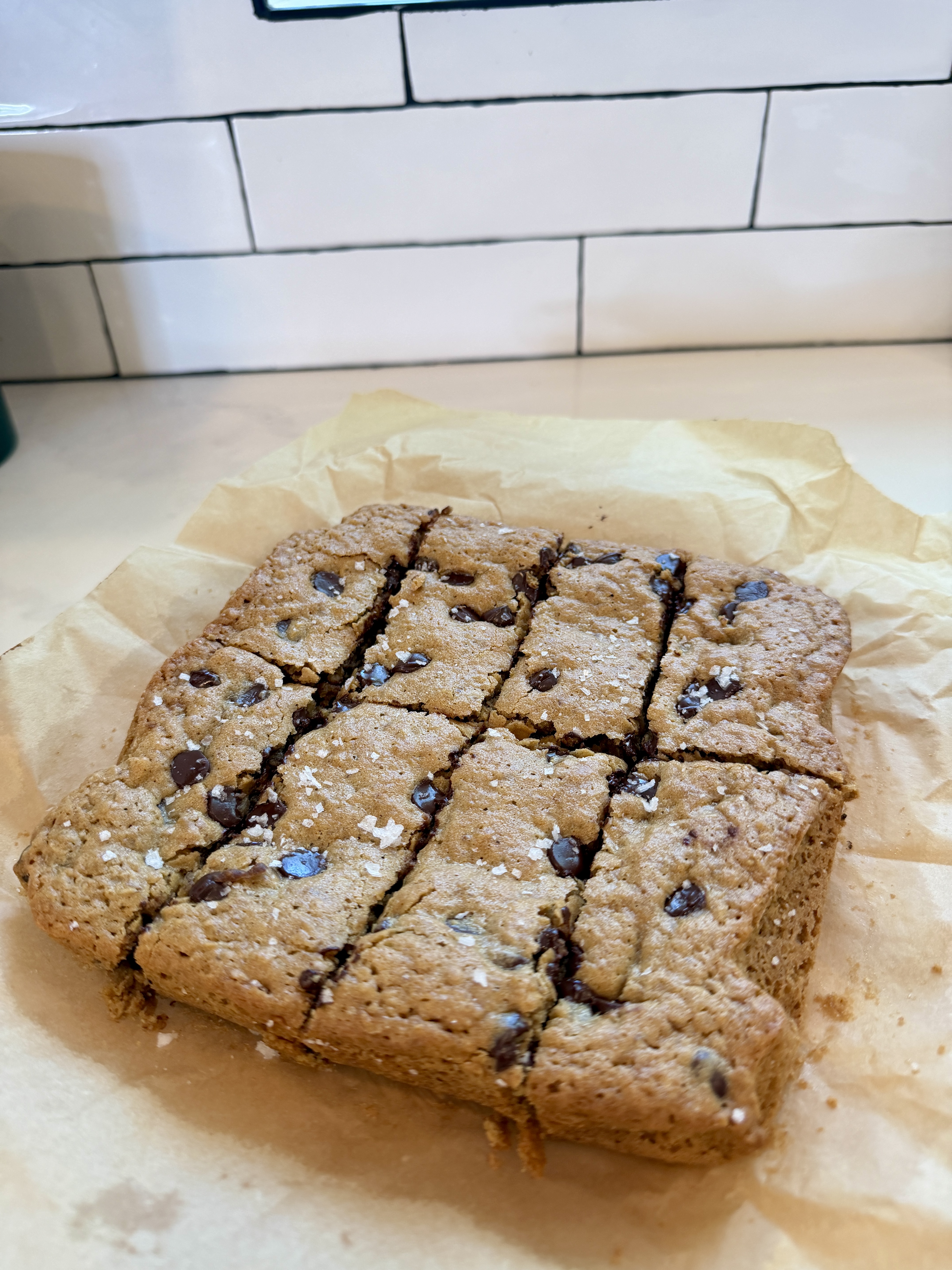 Baked Chocolate Chip Oatmeal Bars